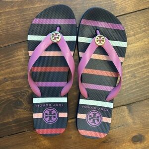 Tory Burch Flip Flops 8W
